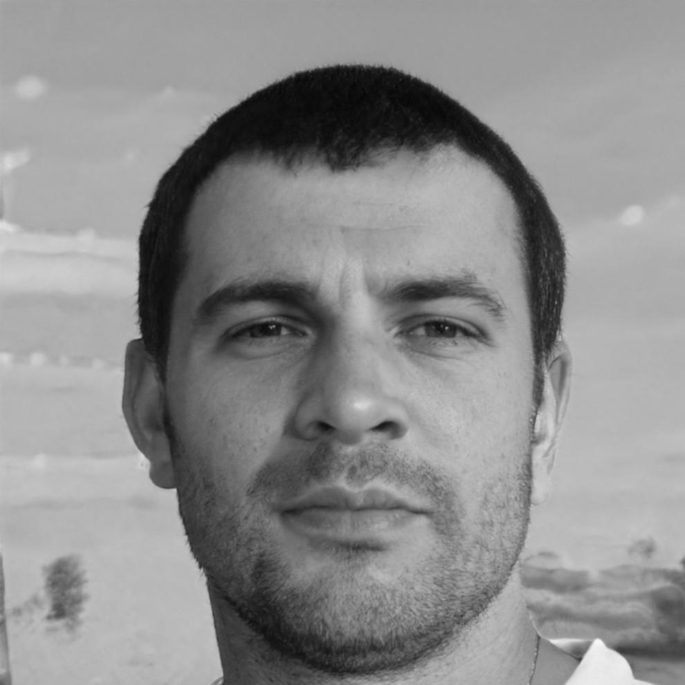 Ritratto di Luca Santarelli